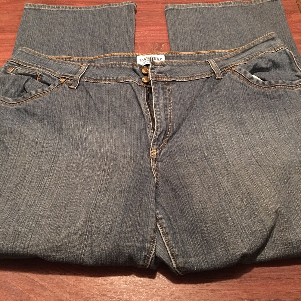 Wide leg jeans